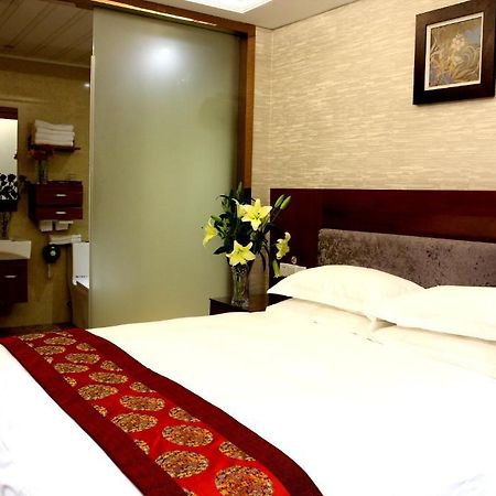 Yiwu Guoheng Hotel Exterior photo