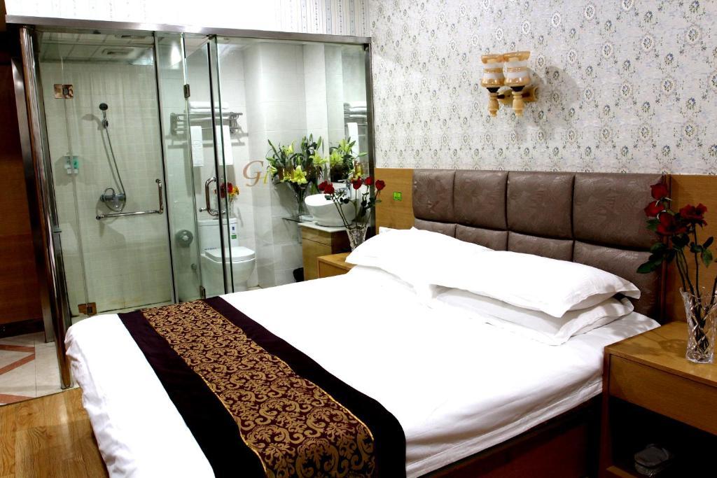 Yiwu Guoheng Hotel Exterior photo