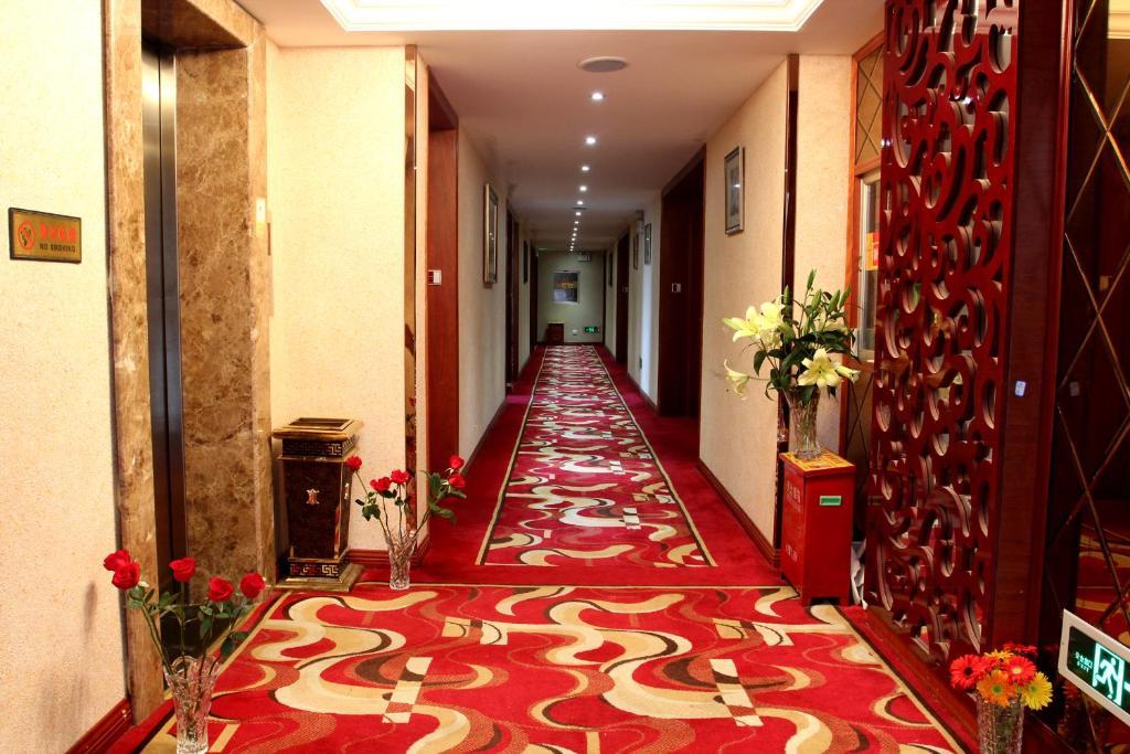 Yiwu Guoheng Hotel Exterior photo